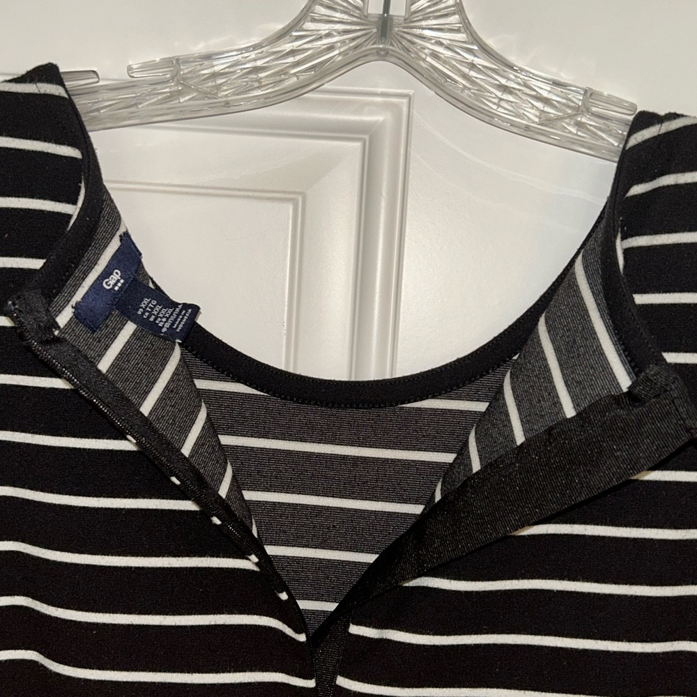 GAP Monochrome Striped Dress - Picture 5 of 7